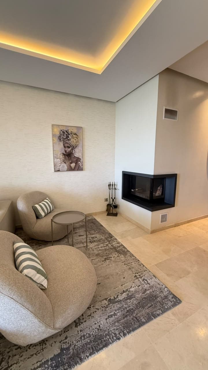 Appartement à louer 170 m² à Hay riad